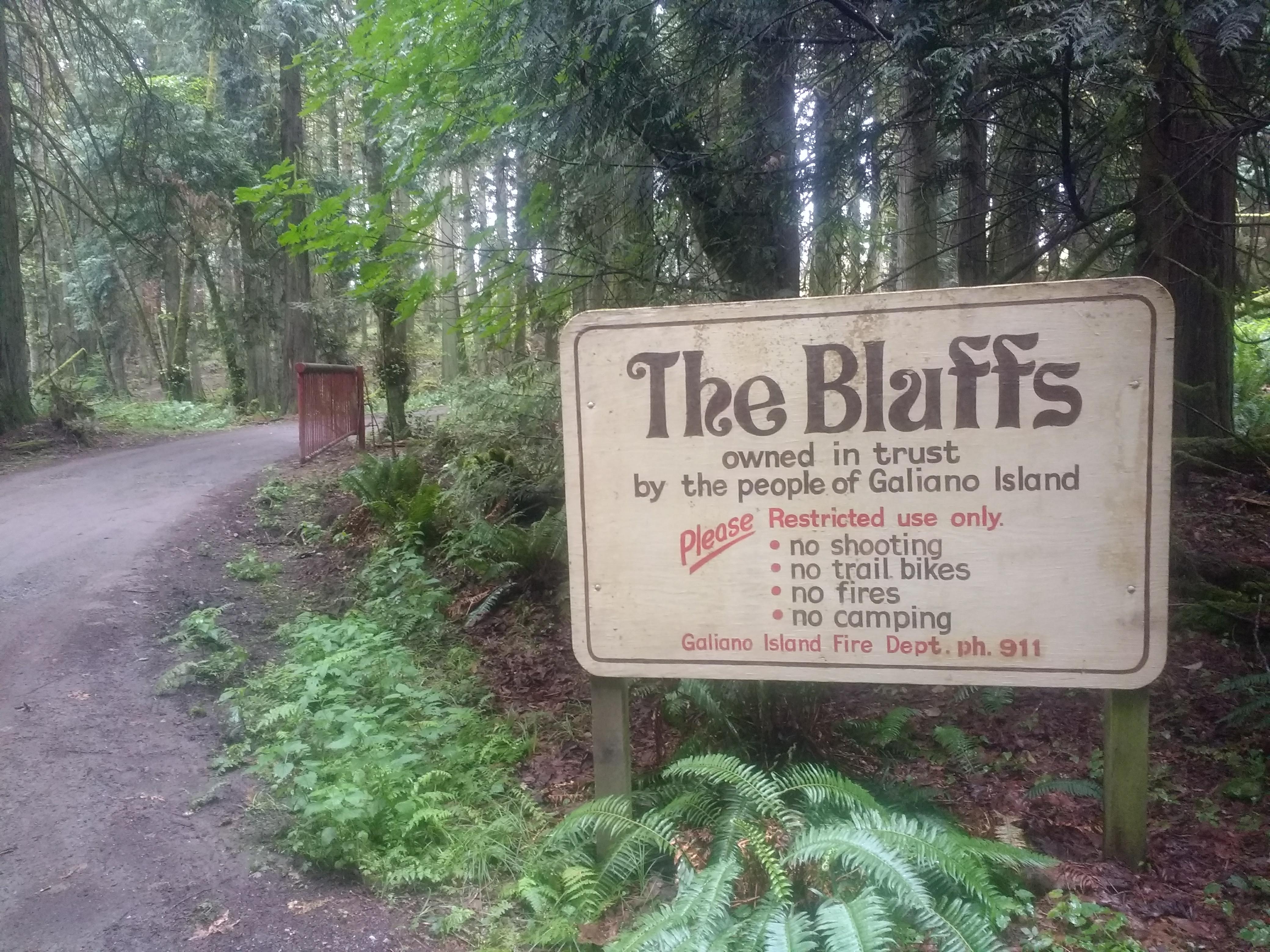 Bluffs Park Sign